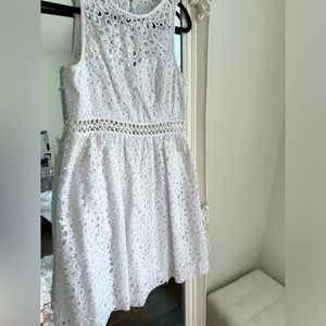 Lilly Pulitzer White Dress in size 2